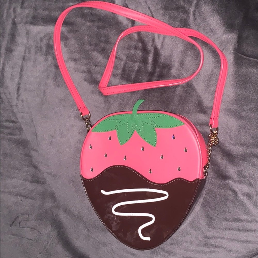 Chocolate strawberry crossbody